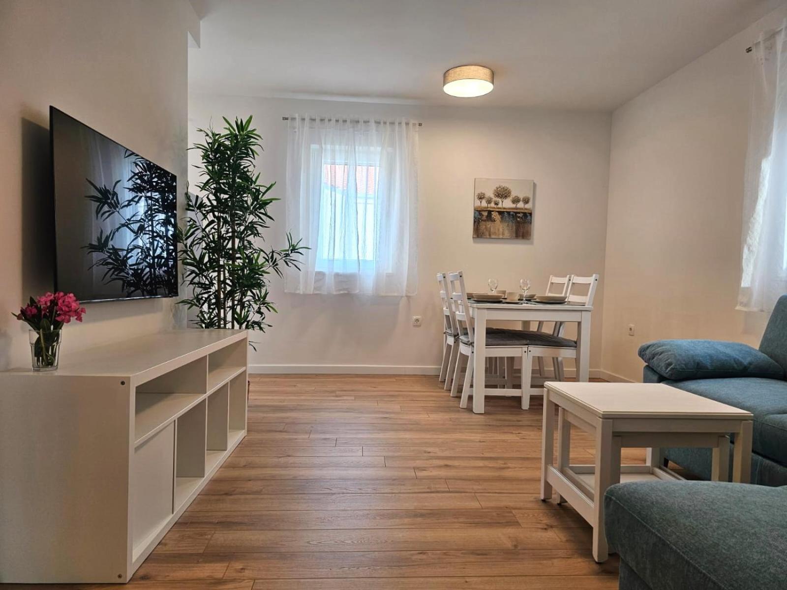 Apartments Miamare 2 Примоштен Номер фото
