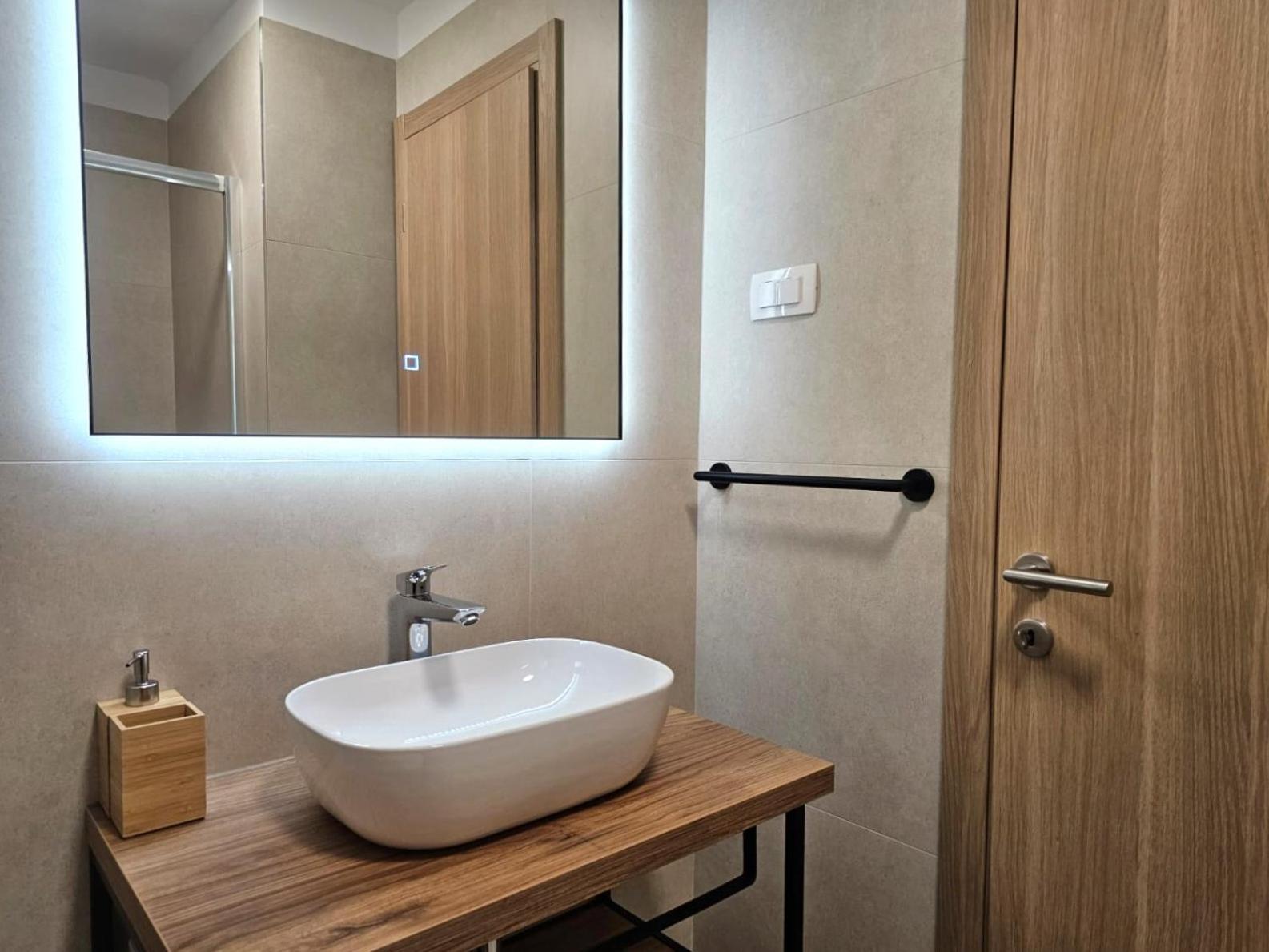 Apartments Miamare 2 Примоштен Экстерьер фото