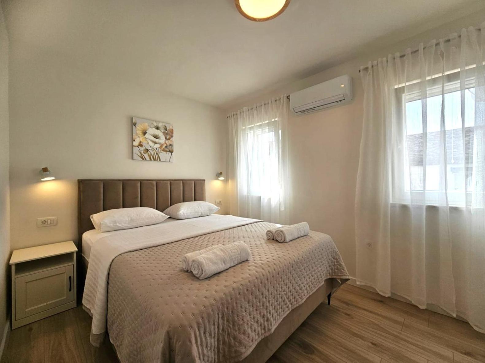 Apartments Miamare 2 Примоштен Экстерьер фото