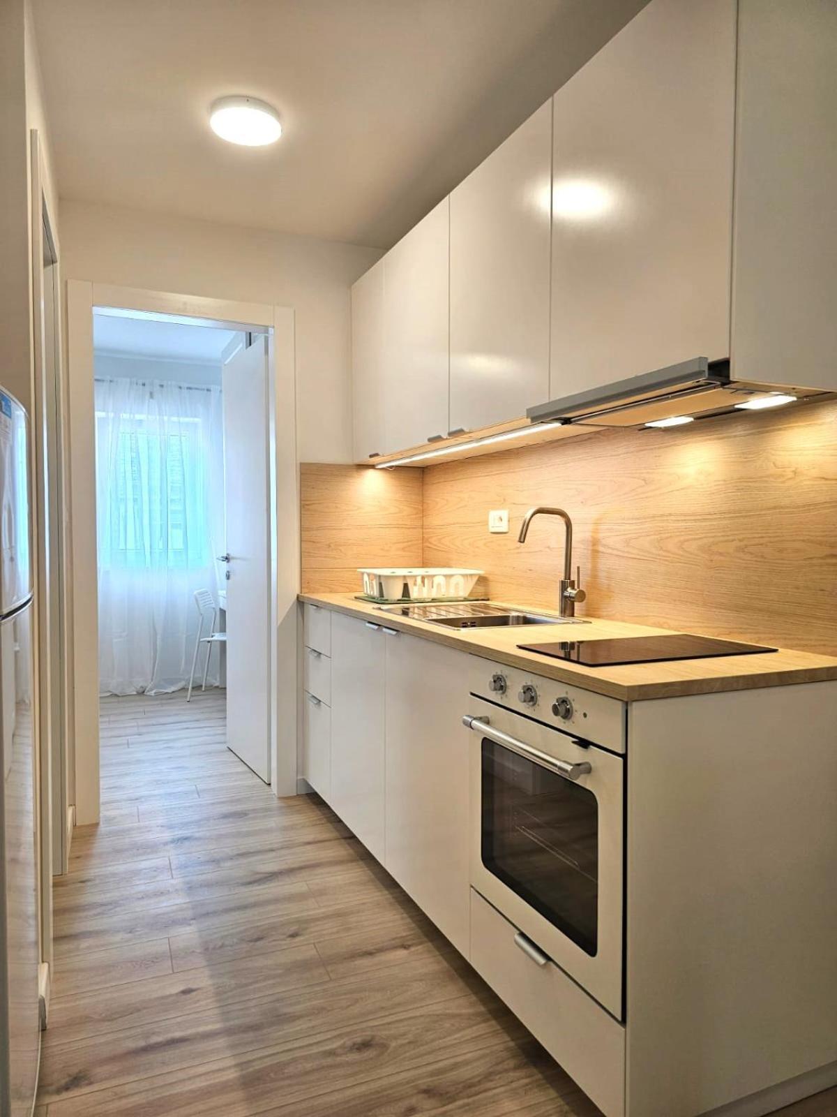 Apartments Miamare 2 Примоштен Экстерьер фото